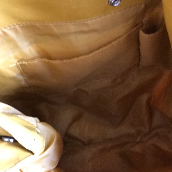 Mustard Yellow Bow purse - Picture 4 of 8